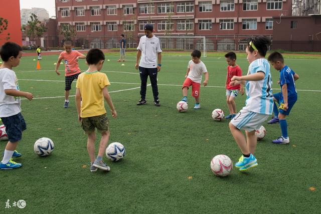 纽卡斯尔与利物浦首发阵容揭晓：奥苏拉对决伊萨克